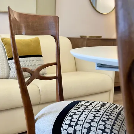Apartment Karalis *