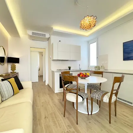 Karalis Apartment
